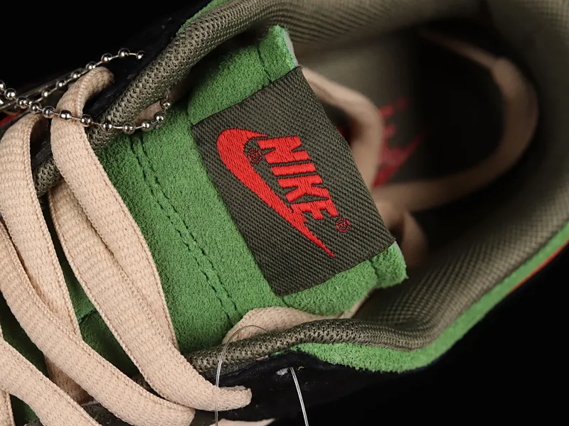 All Categories Nk SB Dunk Series Nk SB Dunk Low Low-top sneakers Otomo Katsuhiro x Nk SB Dunk Low "Steamboy OST" Creative customization collaboration Otomo Katsuhiro joint SB low-top sports and leisure sneakers LF0039-025